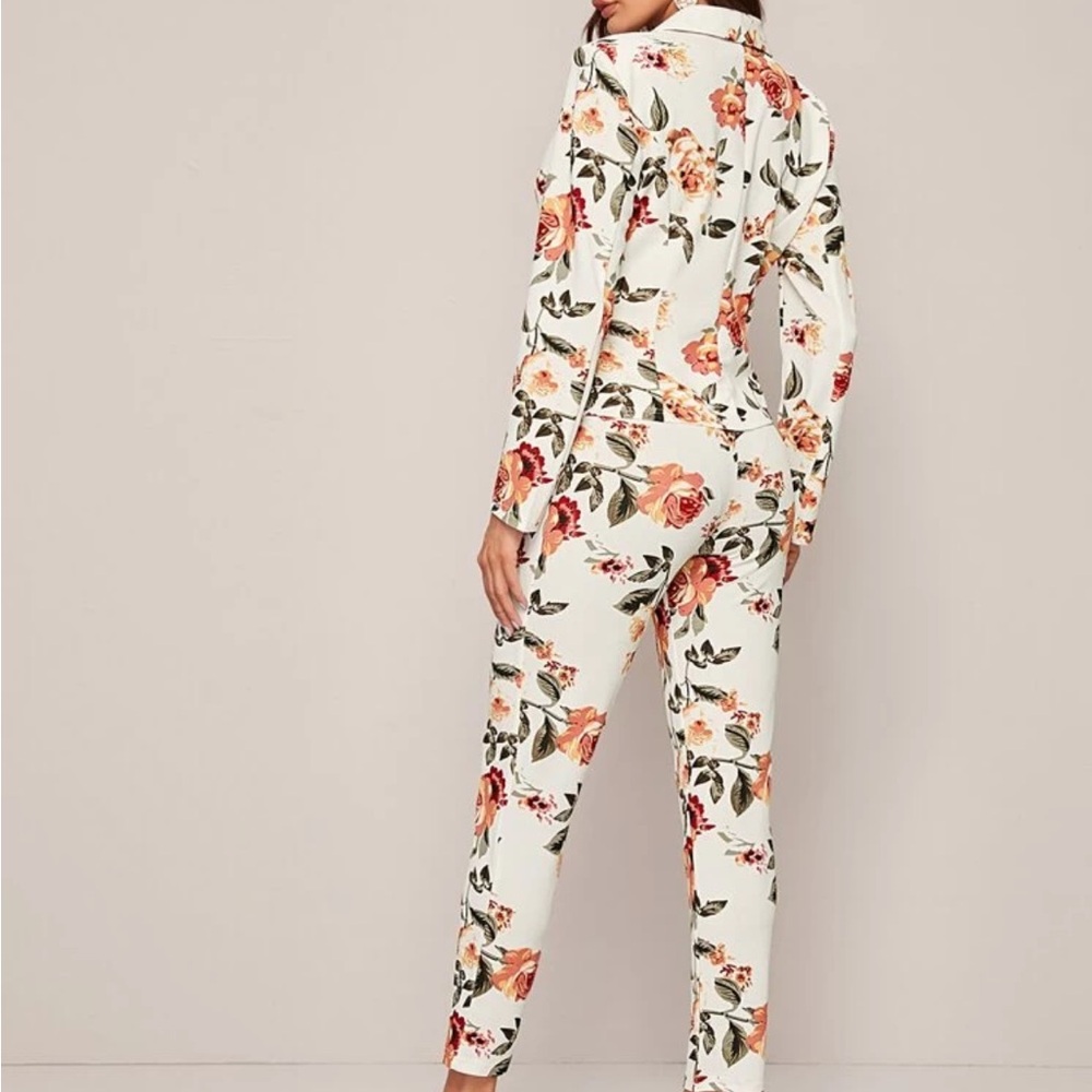 Floral Print Women's Suit Jacket and Pants - Picture 2 of 9